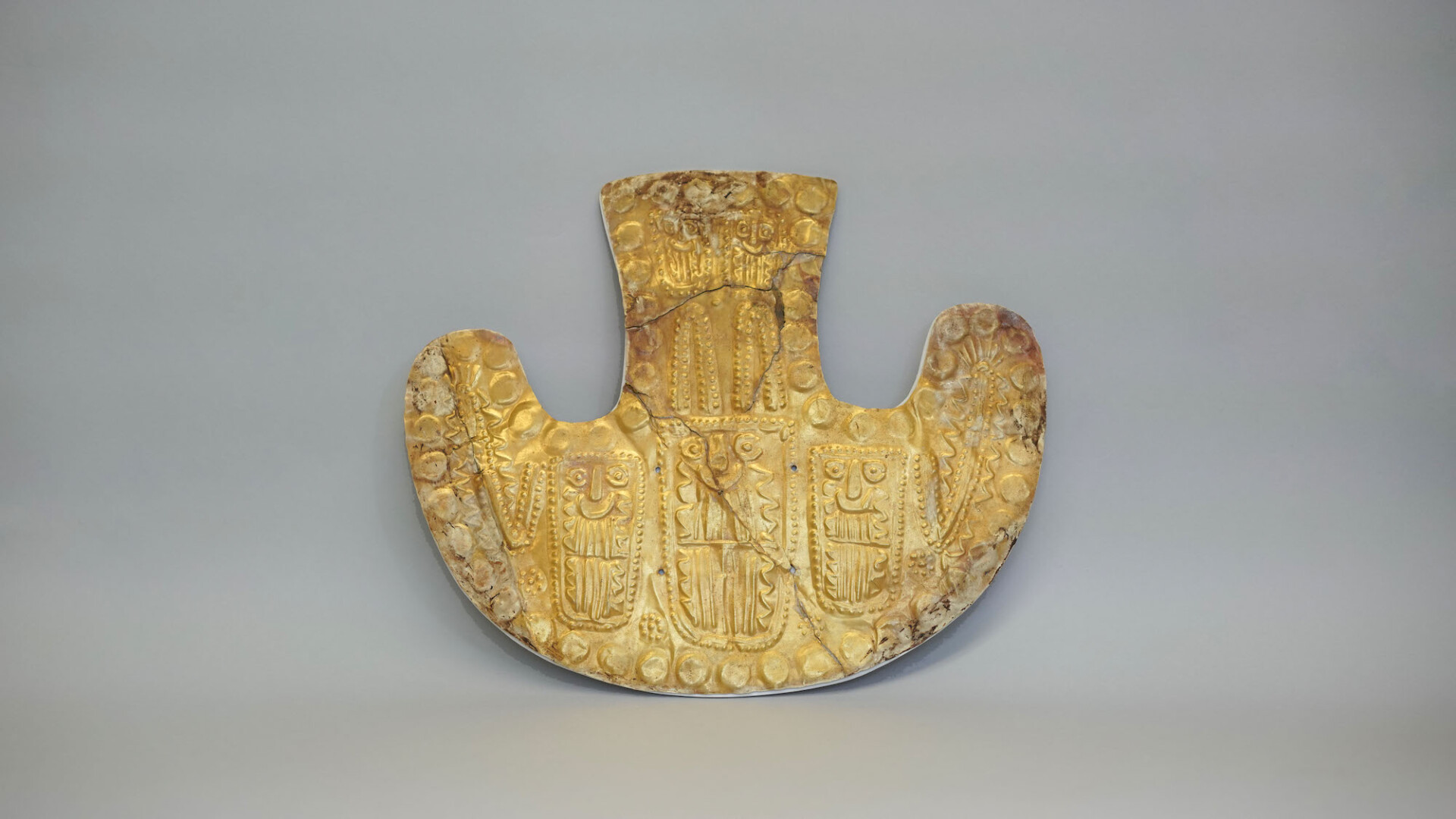 91-79,_vincha_(headdress)_oma